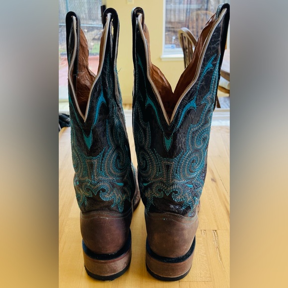 Doble R brown leather cowboy boots w/turquoise and gold embroidery detail. - Picture 2 of 4